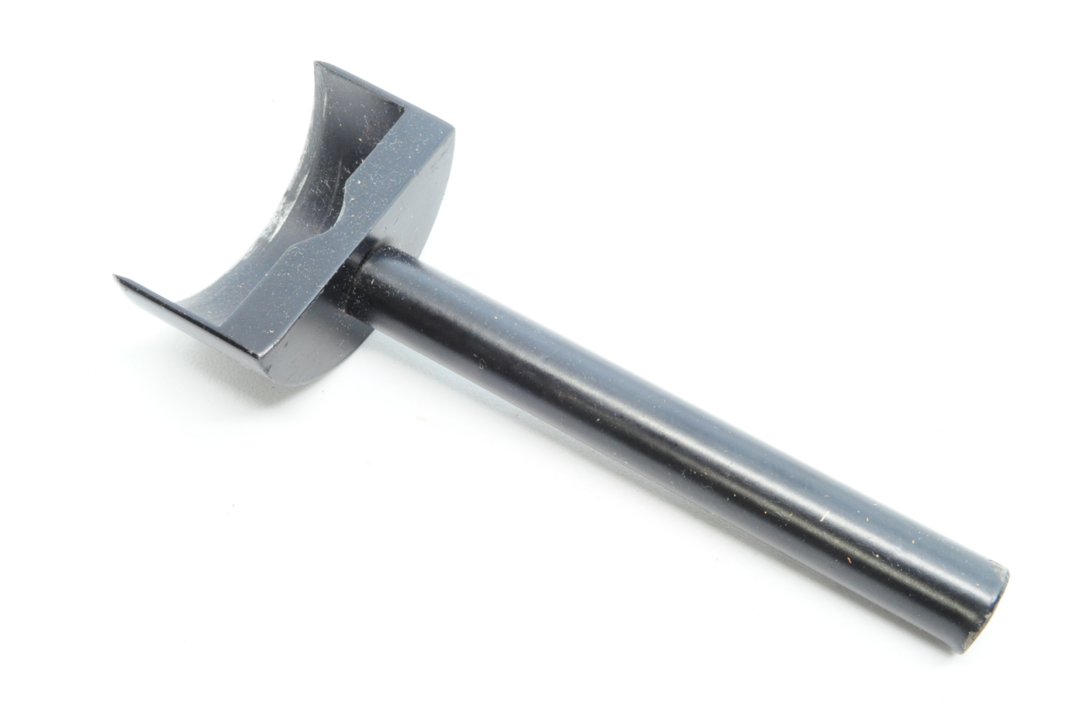 コーナーポンチ